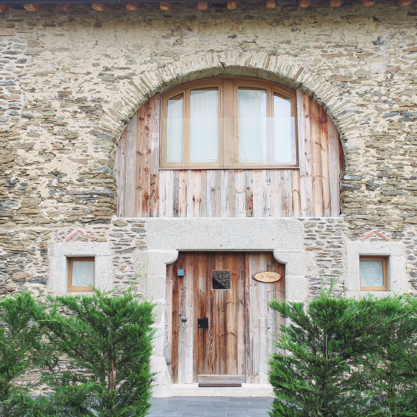 La Torre de Bolvir: Restoration with Historic Essence and Custom Wooden ...