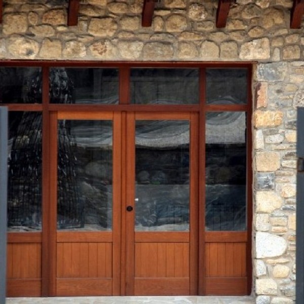 complemento Acuoso As Puerta exterior :: CARINBISA Fabricante nacional ventana madera y madera  aluminio. Carpinteria industrial y domestica